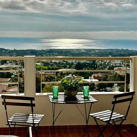 2 Pmp Adamia The Sea View Apartmán *